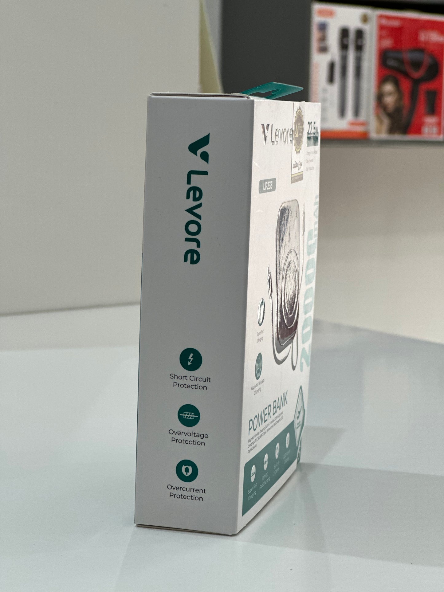 LEVORE POWER BANK